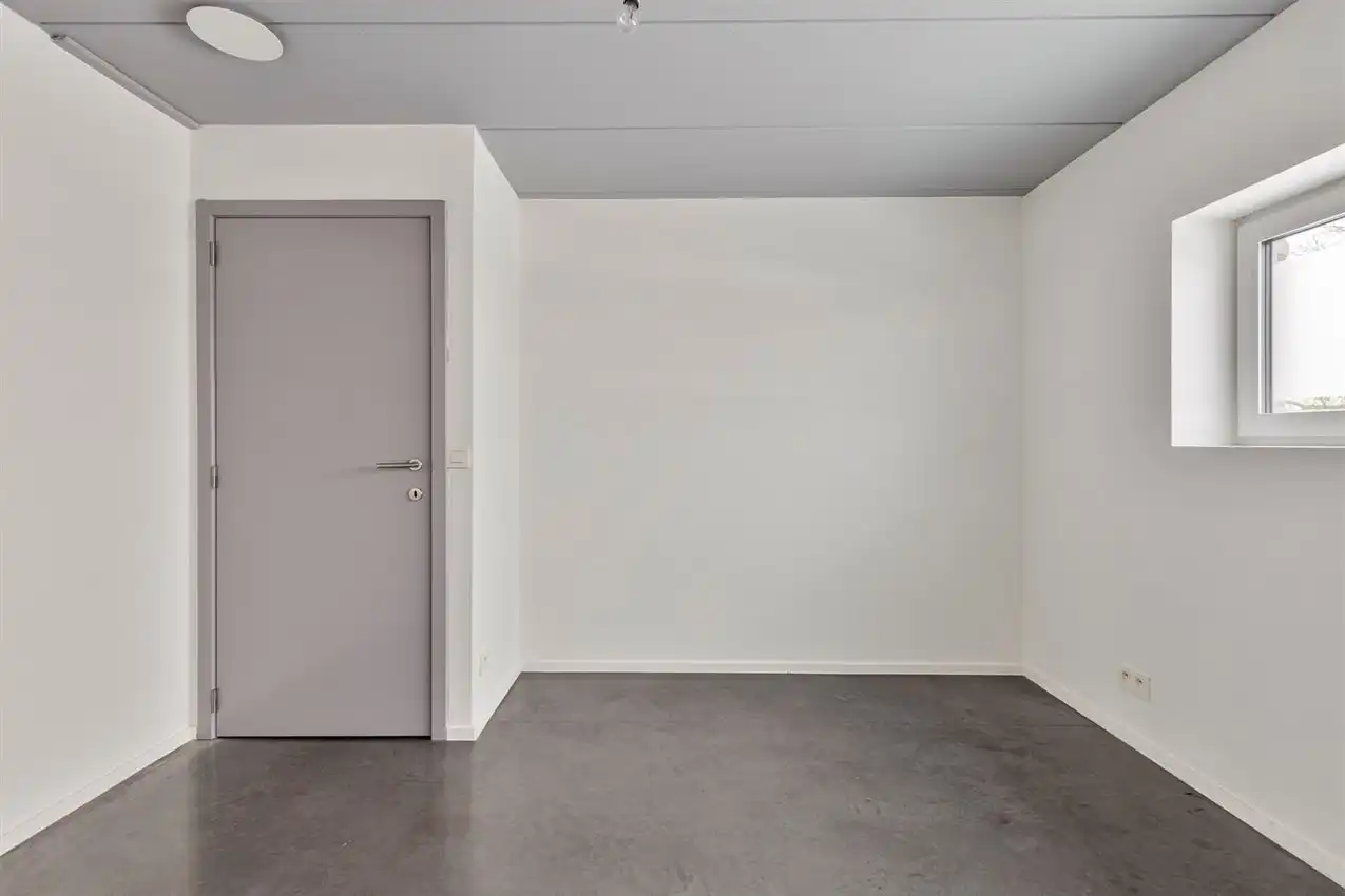 Groot wonen in recent huis zonder renovatie-of bouwzorgen foto 31