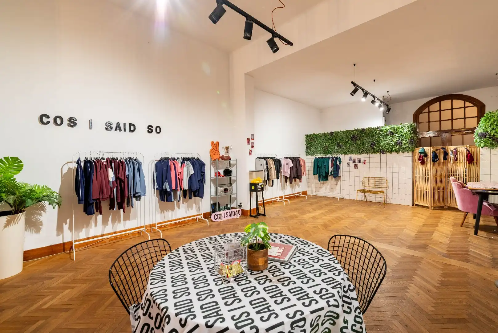 Londenstraat 28-30 - The Grain Embassy foto {{pictureIndex}}