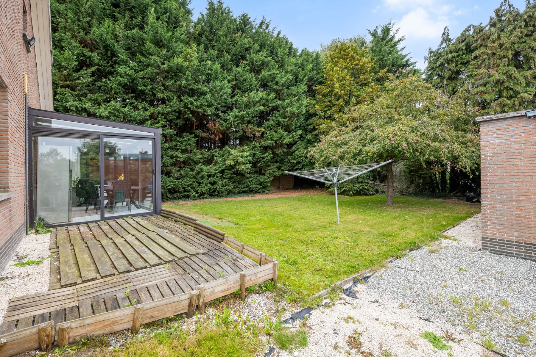 Goed onderhouden woning met 3 kamers, garage en grote tuin foto 14