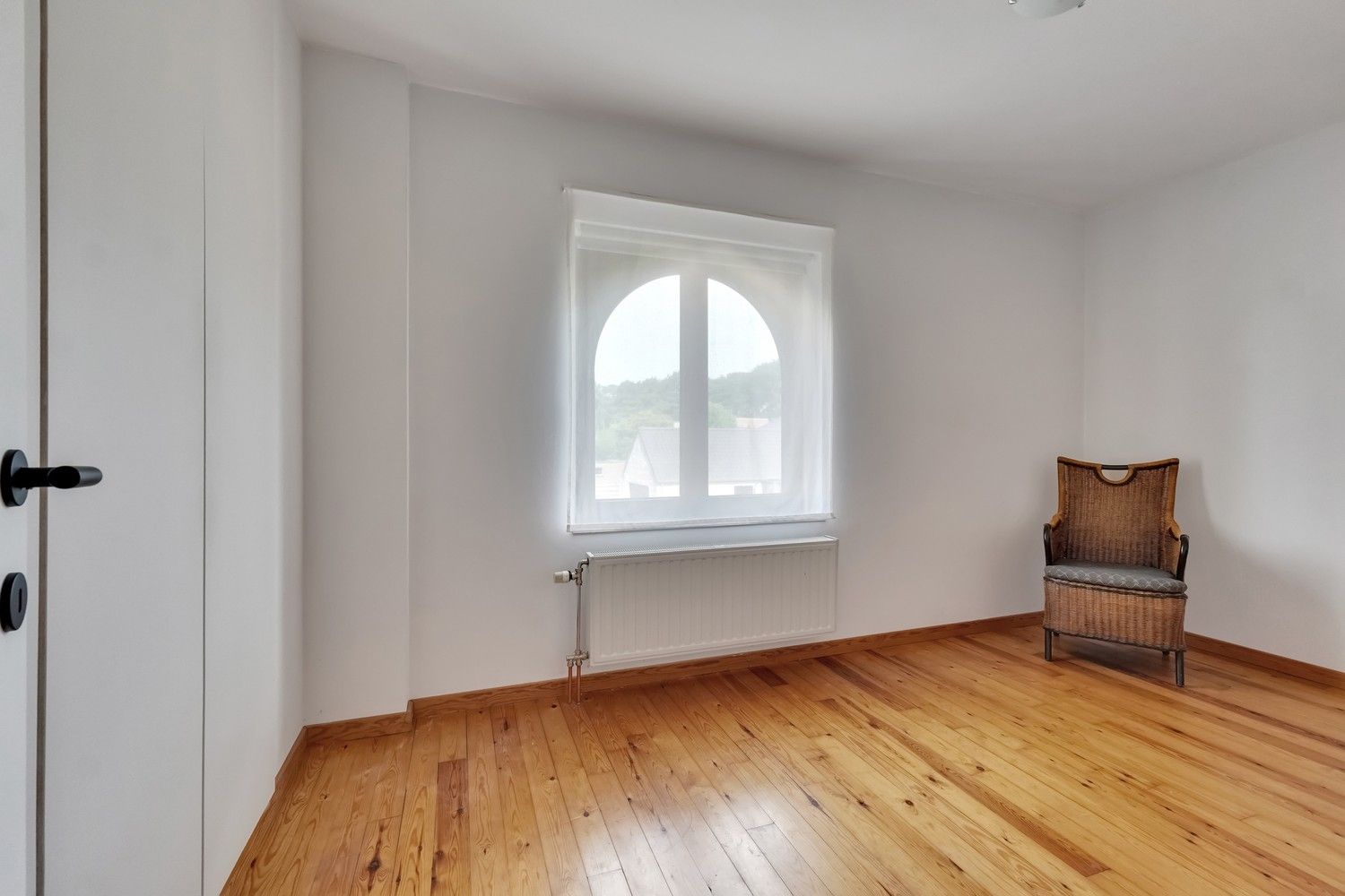Uitstekend gelegen, gerenoveerde villa op 10a foto 29
