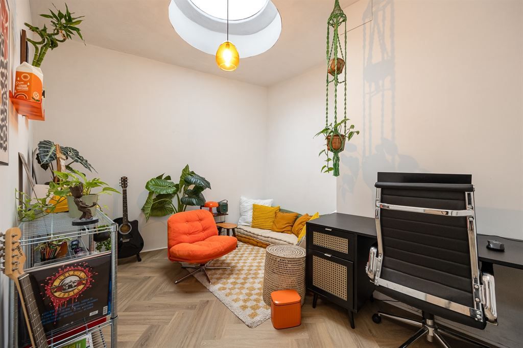 Instapklaar appartement, 3slpk,  incl staanplaats foto 12