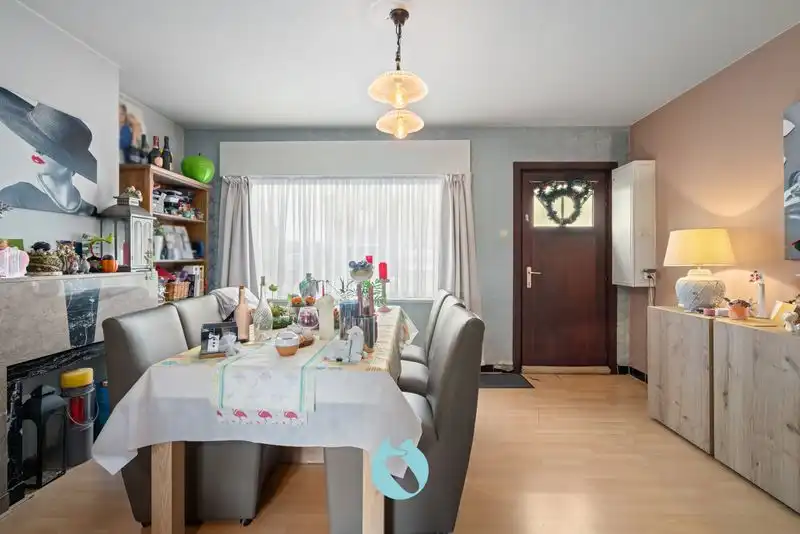 Te renoveren woning in het hart van Ertvelde - unieke investeringskans! foto 2