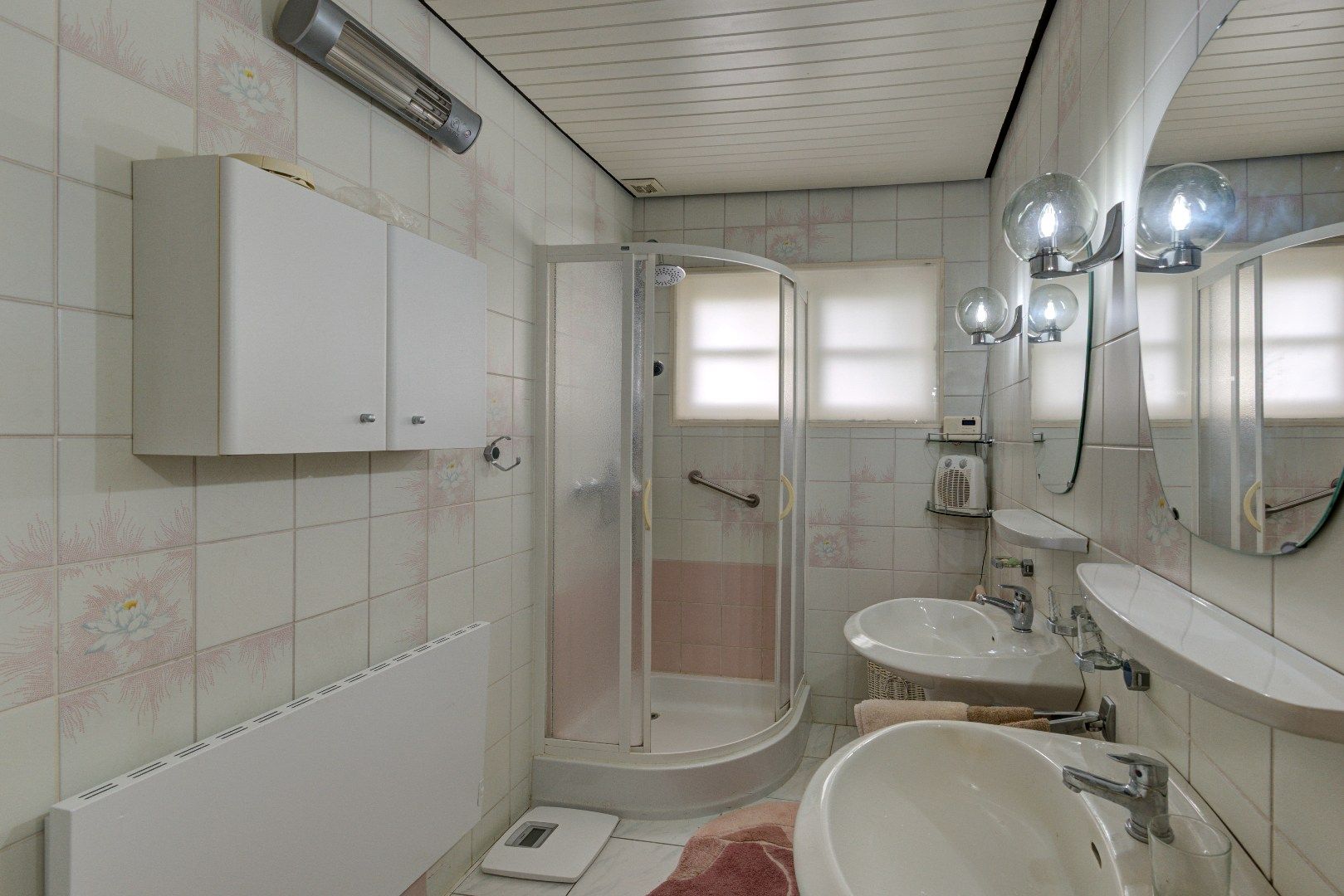 Openstaand huis in doodlopende straat op perceel van 555 m² foto 12