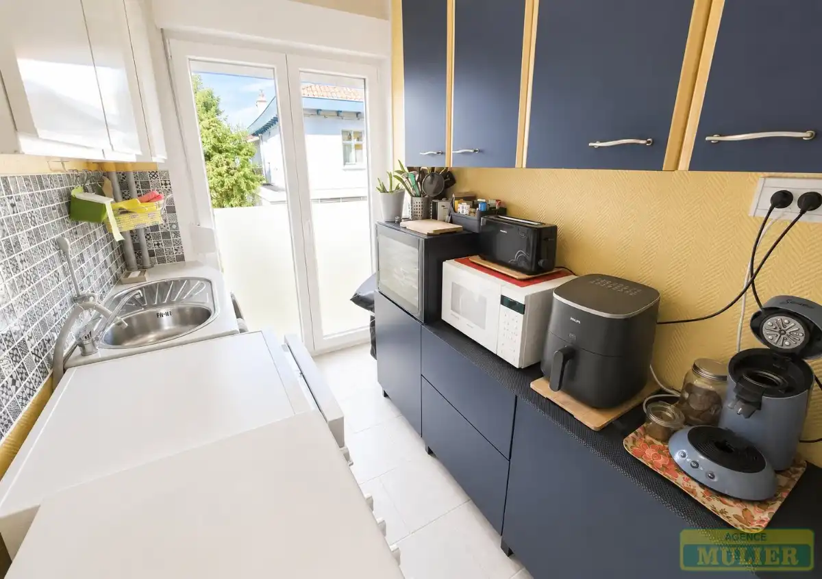 APPARTEMENT MET 2 SLAAPKAMERS TE KOOP IN DE PANNE foto 2
