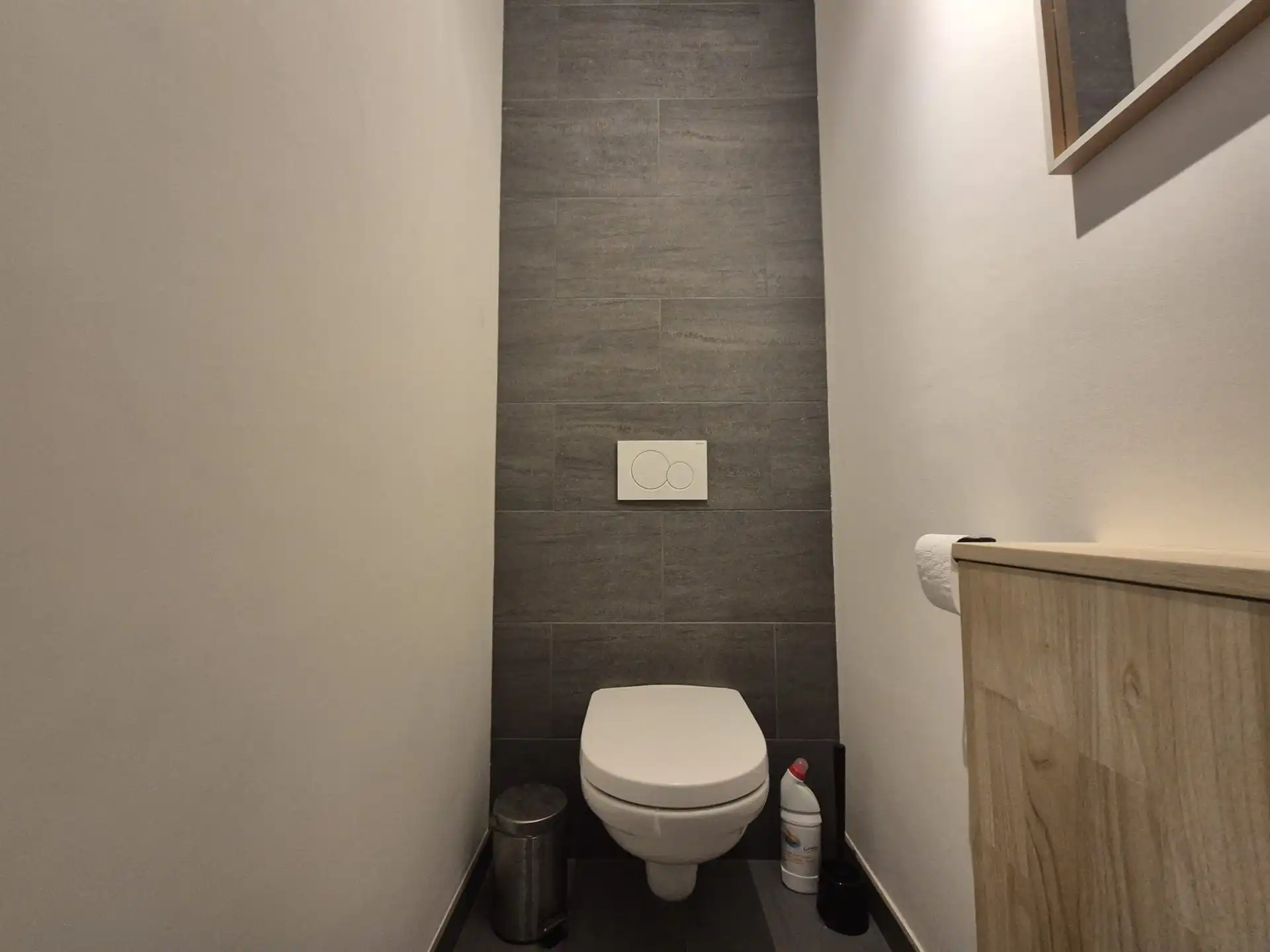 Ruime energiezuinige woning in rustige straat. foto 26