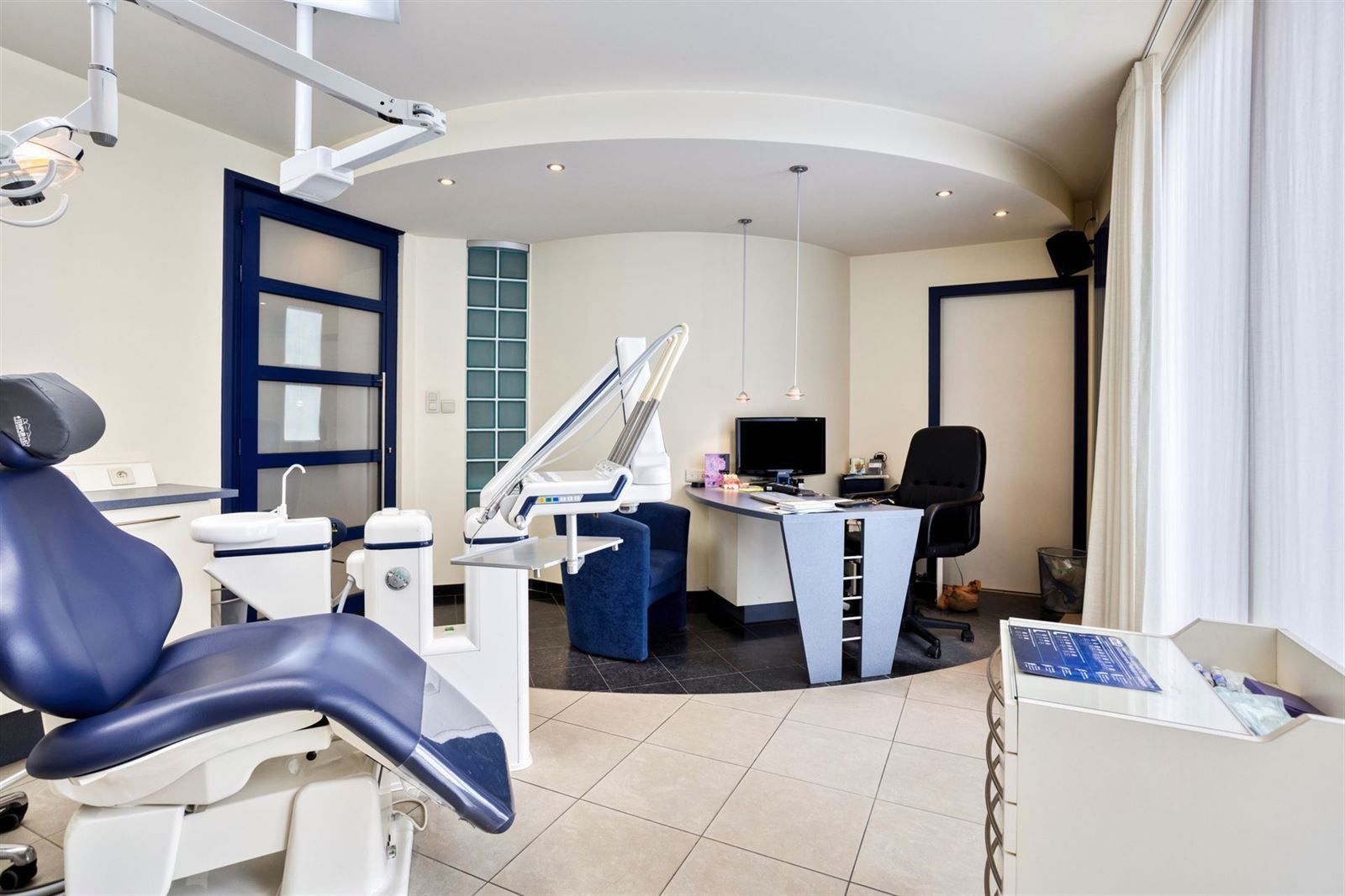 Gelijkvloers appertement (label B) met 4 staanplaatsen en ruim terras  foto 8