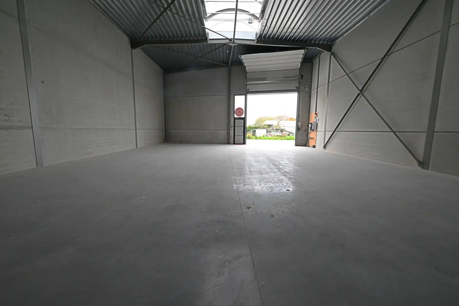 Nieuwbouw loods van 211 m2 op uitstekende locatie foto 6
