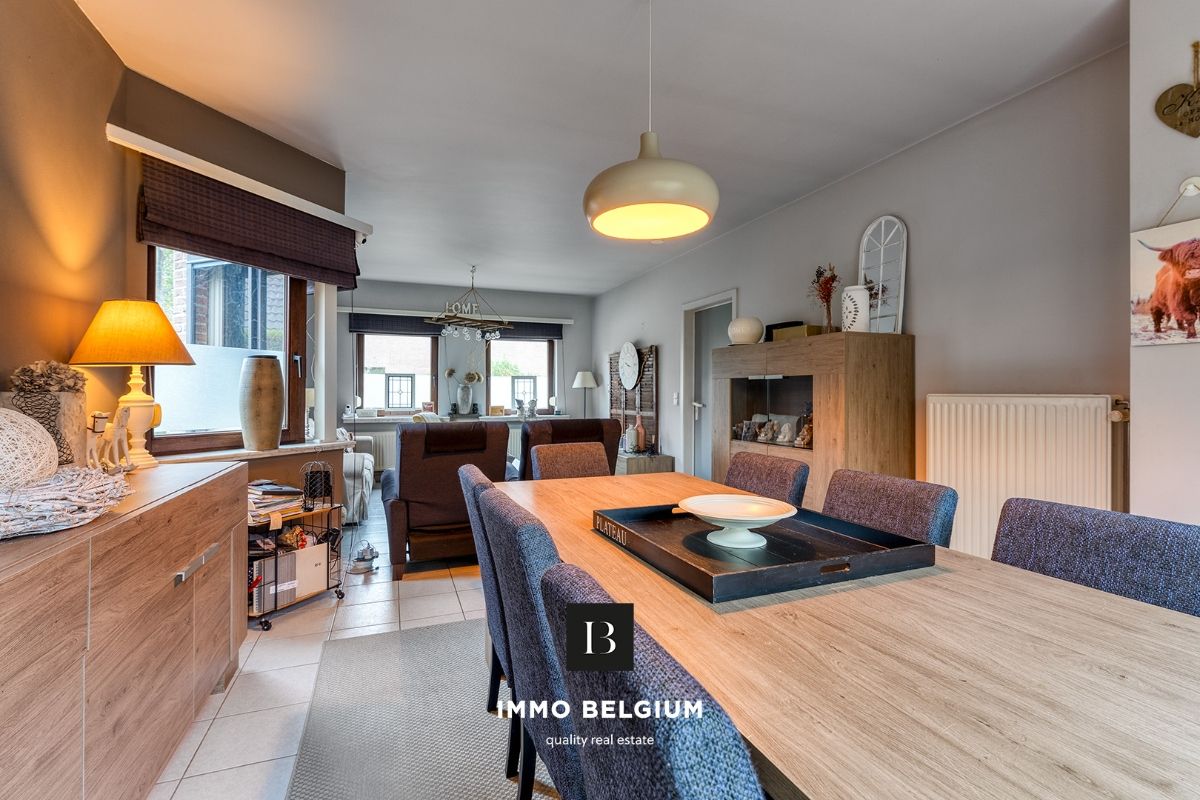 Rustig gelegen woning nabij het centrum met 4 slaapkamers foto 6