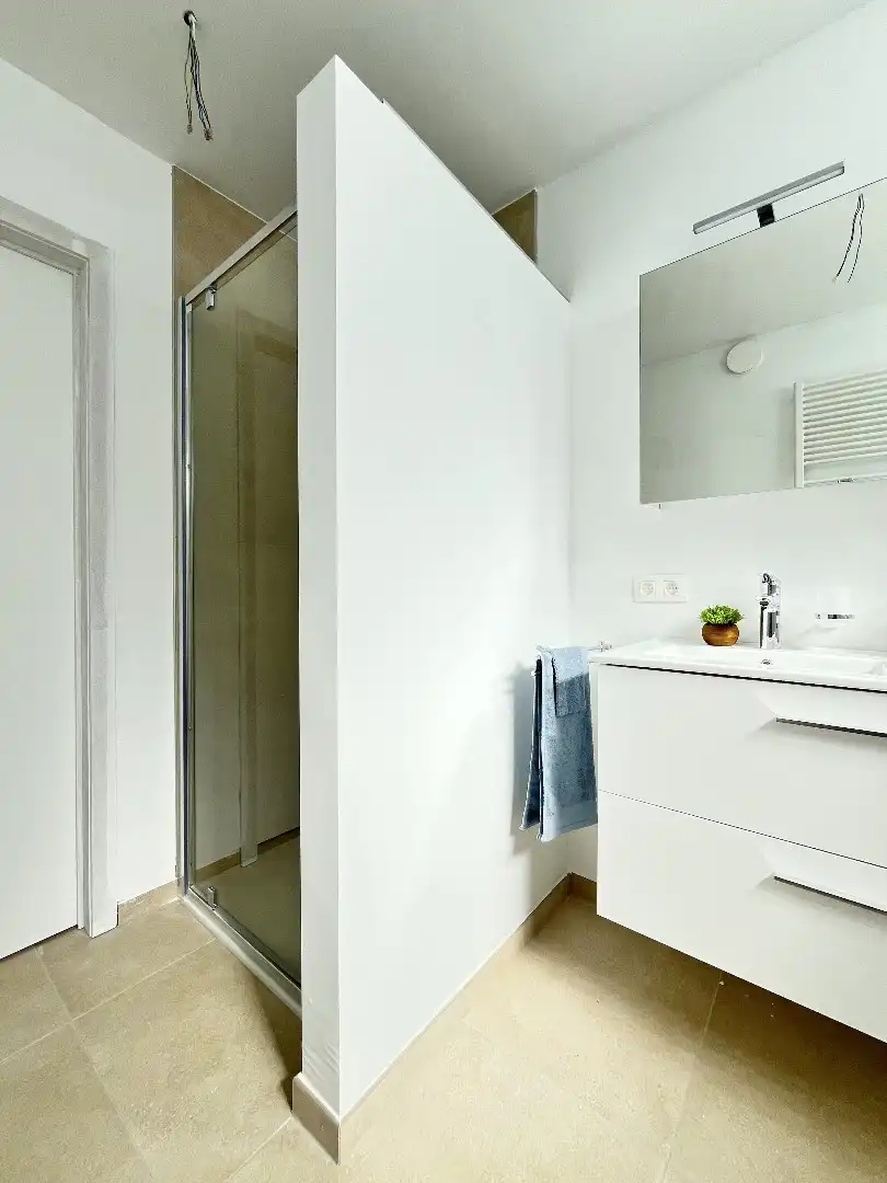 Ruime 3-slpkr woning met tuin & garage foto 19