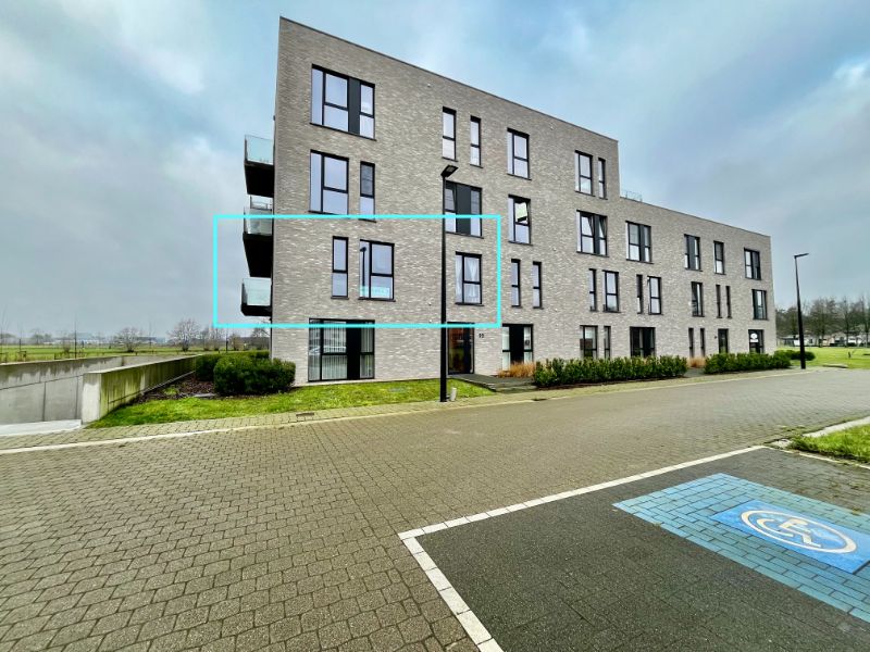 INSTAPKLAAR NIEUWBOUWAPPARTEMENT IN CENTRUM ADEGEM foto {{pictureIndex}}