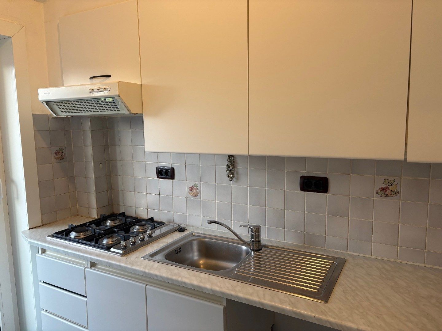 Ongemeubeld appartement met 2 slaapkamers - mooi open zicht foto 5