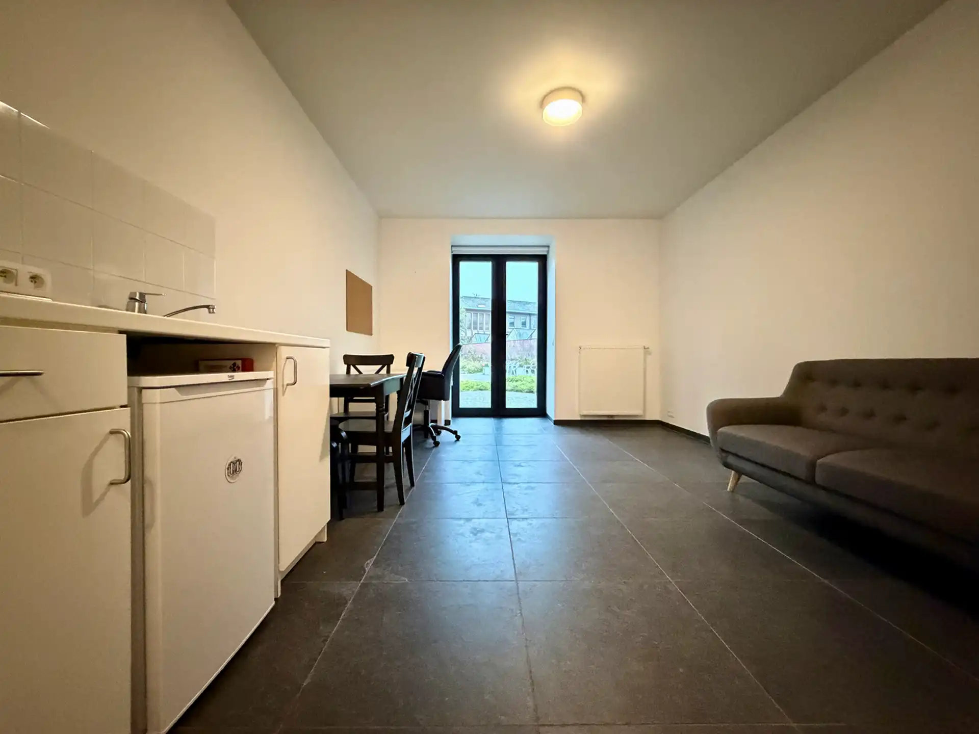 Energiezuinige, gelijkvloerse studio met parkeerplaats foto 11