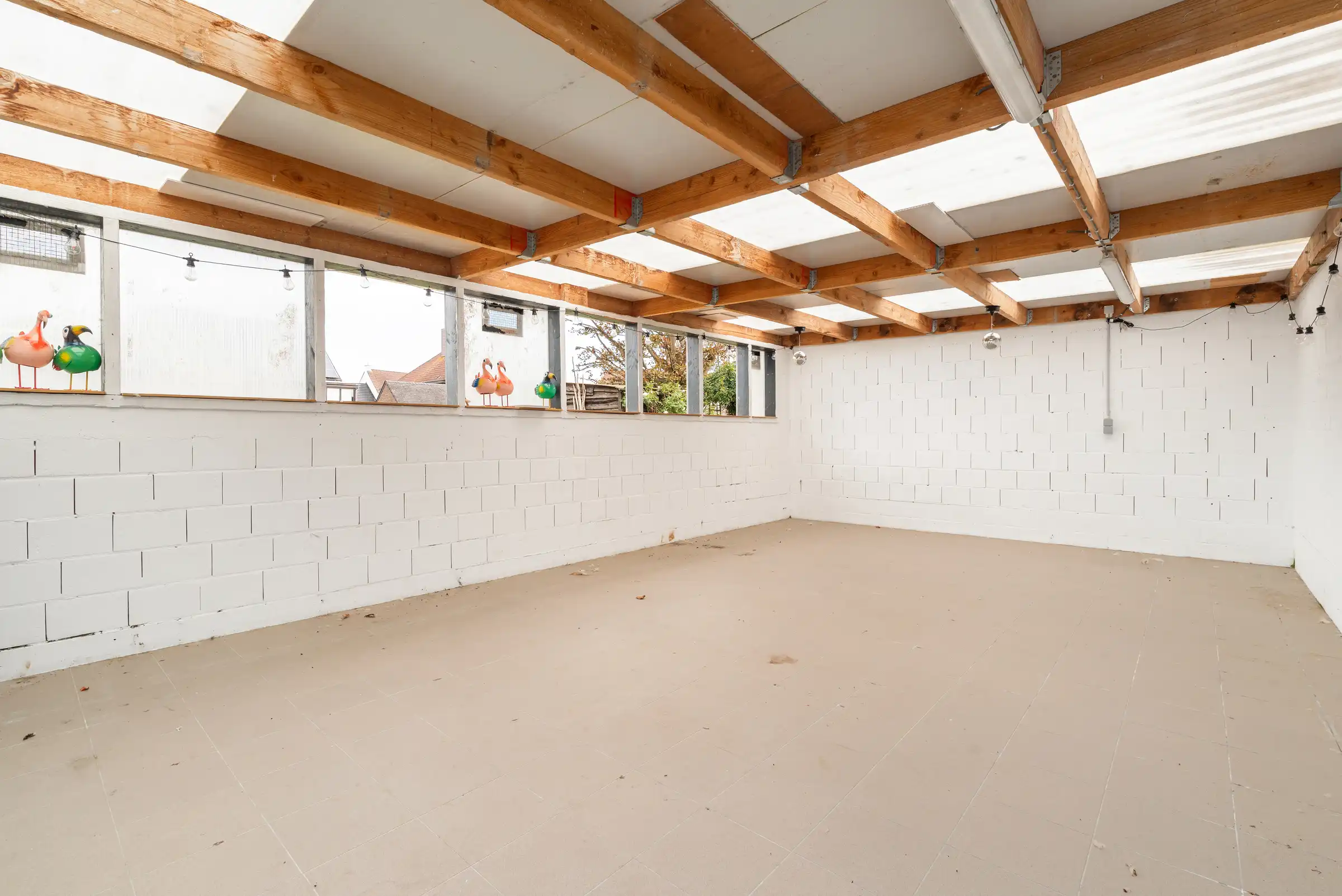 Ruime gezinswoning met 3 slaapkamers en mooie tuin foto 16