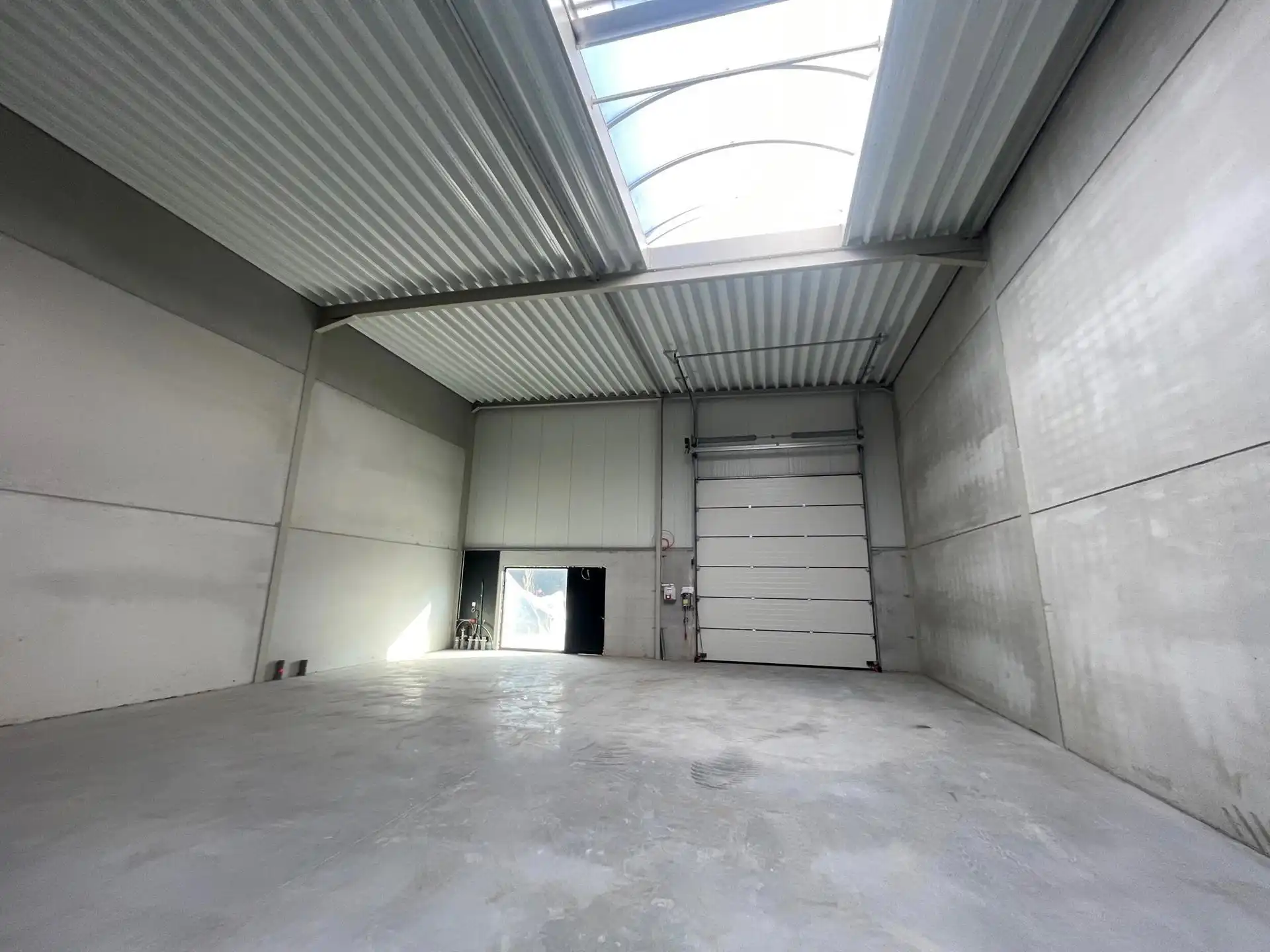 Bedrijfsvastgoed te koop foto 3