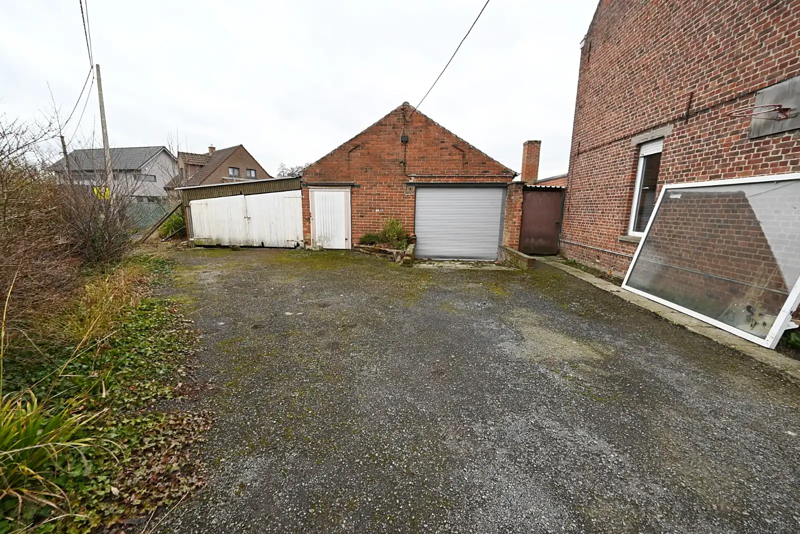 Woning met 3 slaapkamers en 3 garages foto 15