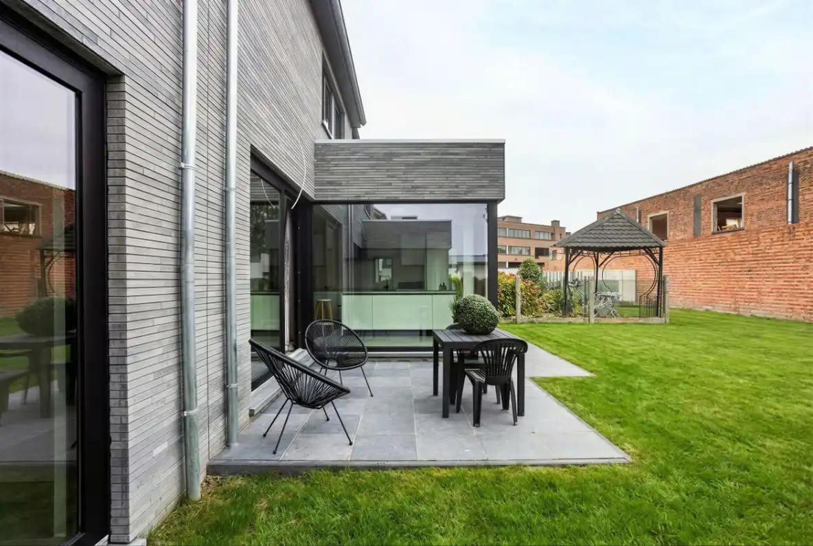 Nieuwbouw gesloten woning met 3 slaapkamers, garage en tuin foto 26