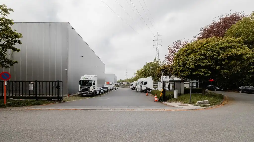 Logistiek bedrijfspand te huur in industriezone Z4 in Asse foto 23