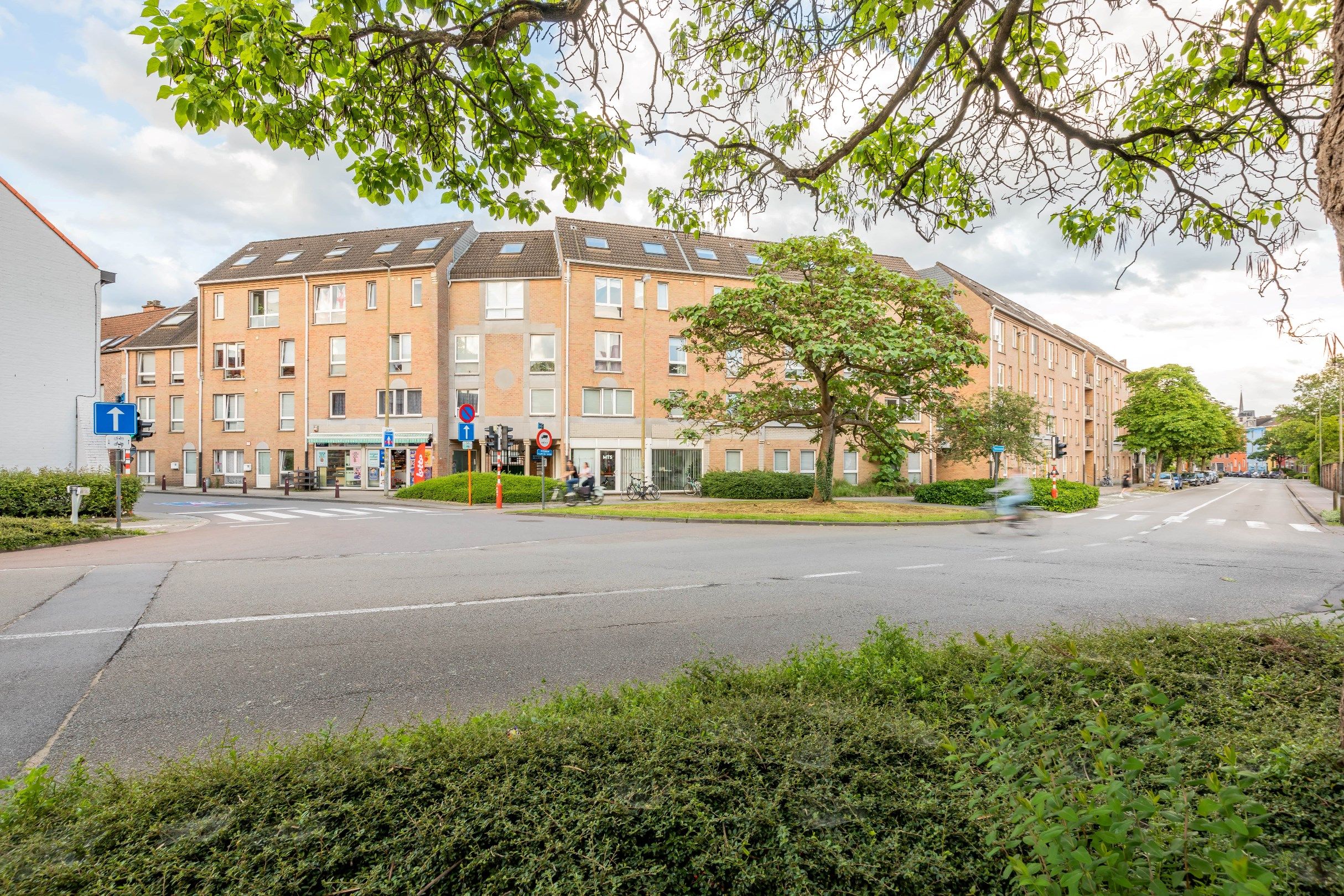 Knappe (bemeubelde) appartementen met 1 & 2 slaapkamers! foto 8