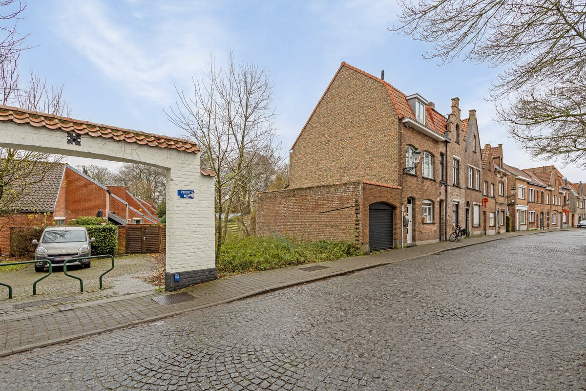 Nieuwbouwhuis met 3 slaapkamers langs de Peterseliestraat te Brugge foto 9