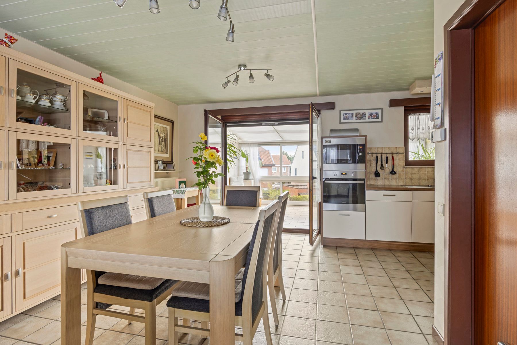 Charmante gezinswoning met 3 slaapkamers, tuin en garage  foto 6