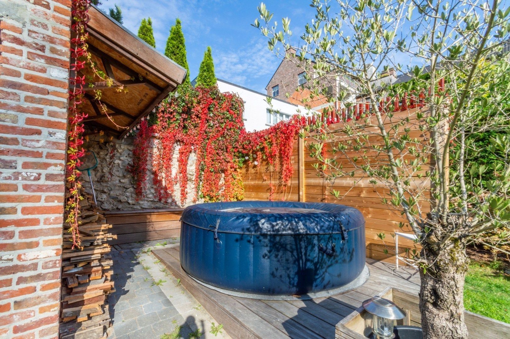 RUIME, INTEGRAAL VERNIEUWDE VILLA ! foto 24