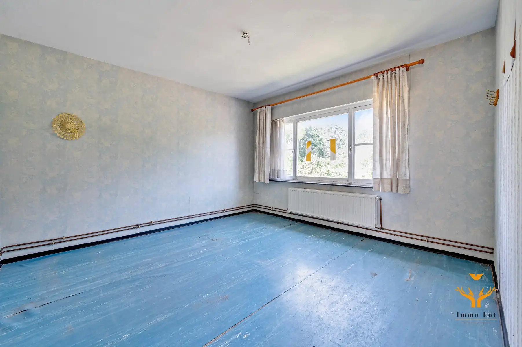 Ruime woning met dubbel magazijn en uitzonderlijk veel potentieel foto 14