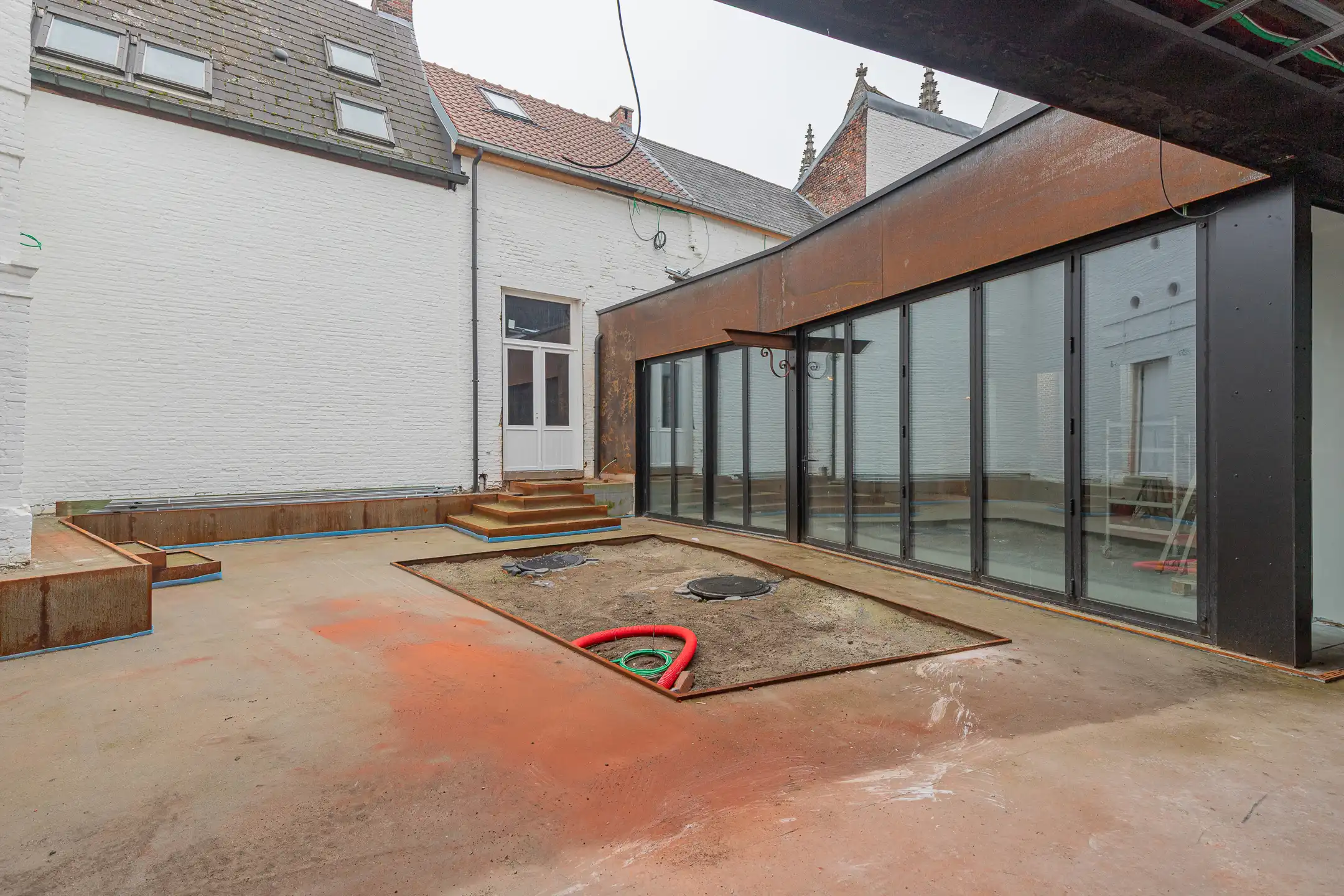 AALST – Uniek historisch handelspand met duplex appartement op absolute toplocatie foto 19