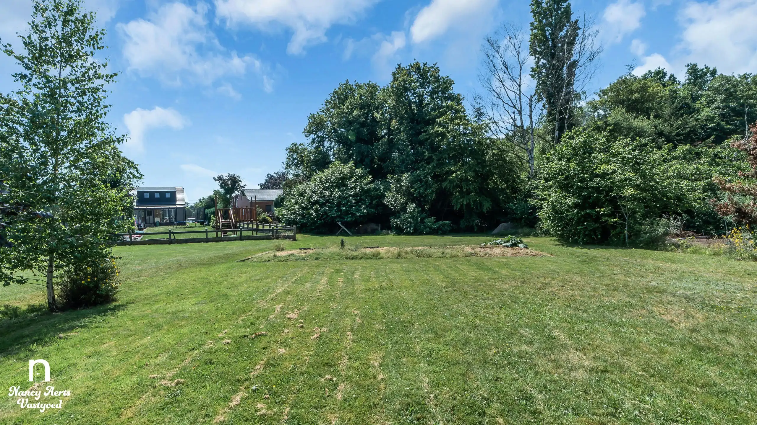 Woning op 1.287 m² met zuidtuin en renovatiepotentieel foto 24