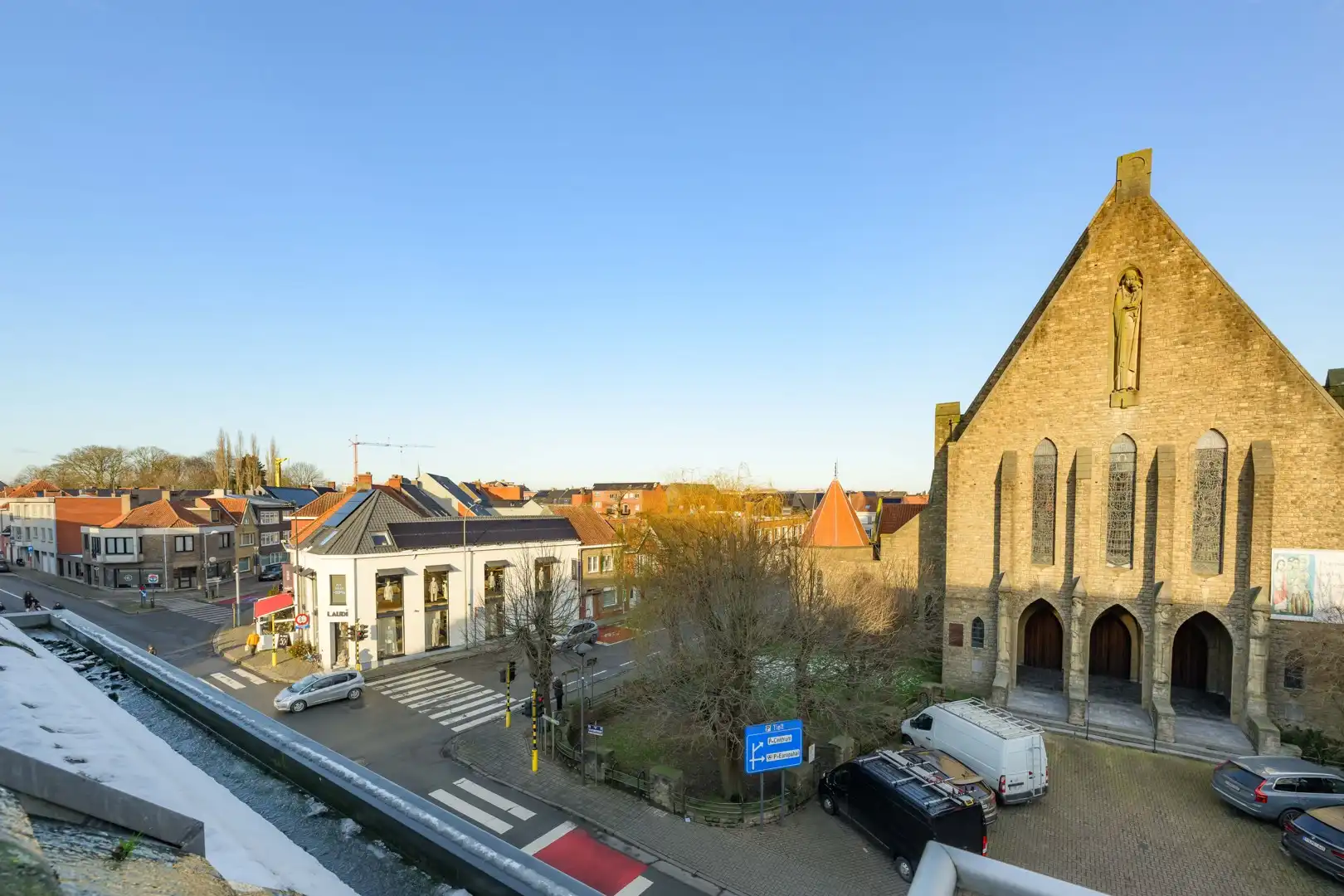 Instapklaar duplex-appartement met 3 slaapkamers te centrum Tielt! foto 15