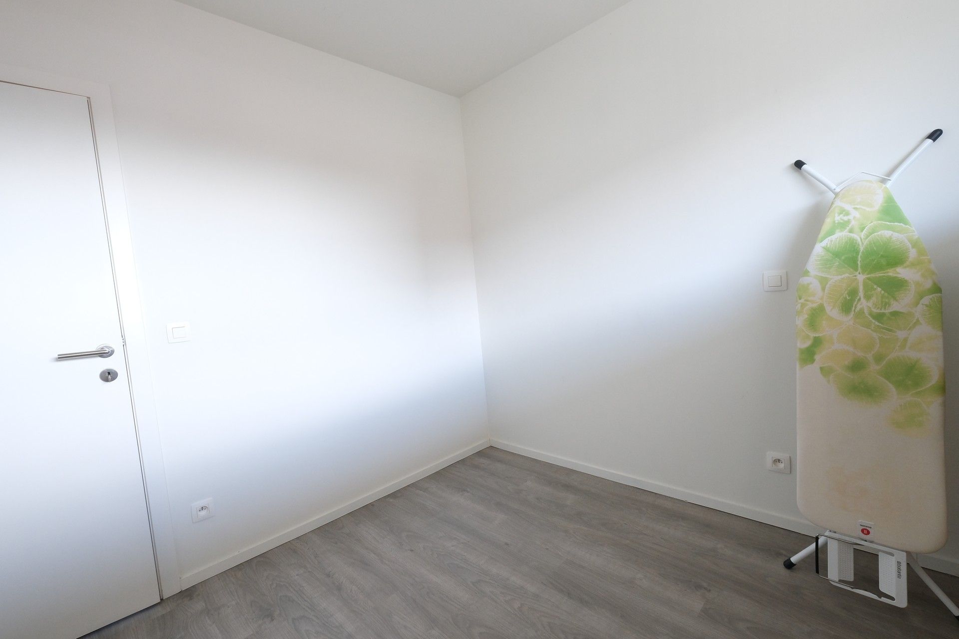 Ruim appartement met 2 slaapkamers in centrum Kortessem foto 8