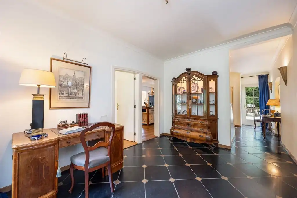 Een villa op een van de mooiste locaties van s-Gravenwezel foto 2