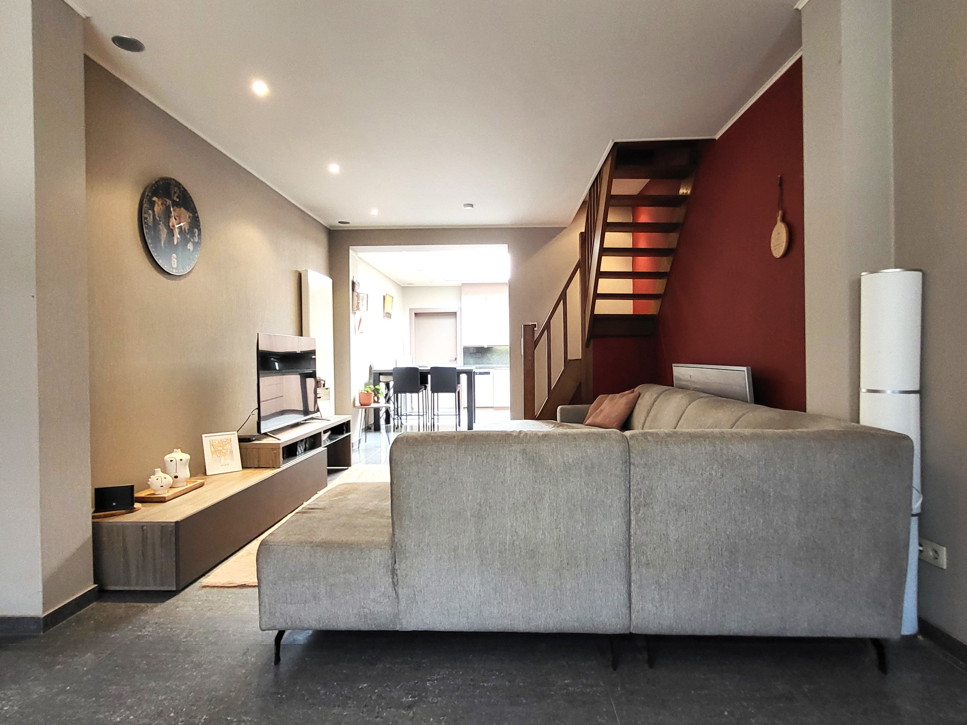 Charmant gerenoveerde woning v 2007-09 op 130m² met zuidgericht terras, rustige ligging.  foto 14