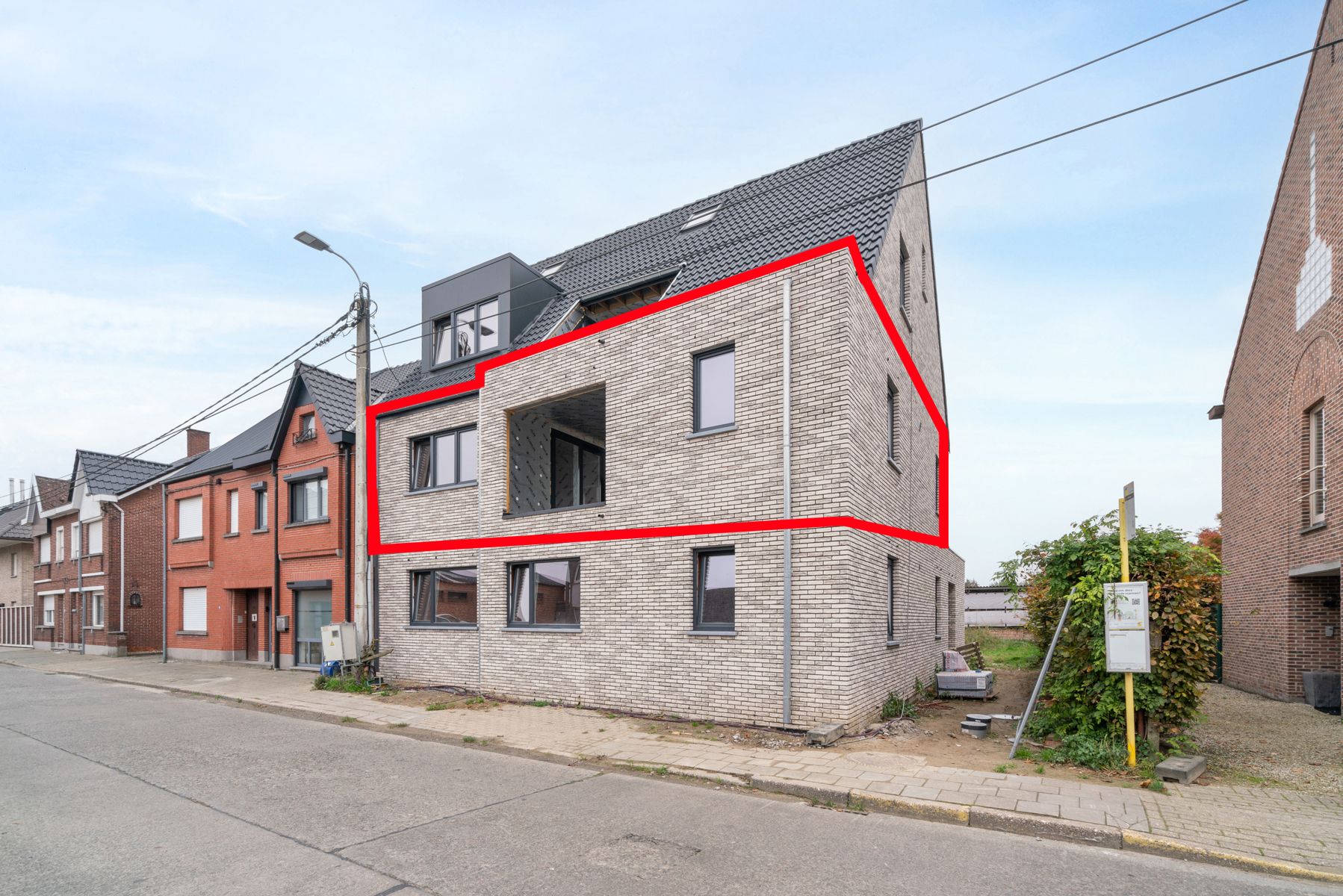 Nieuwbouwappartementen met garage op een toplocatie! foto {{pictureIndex}}