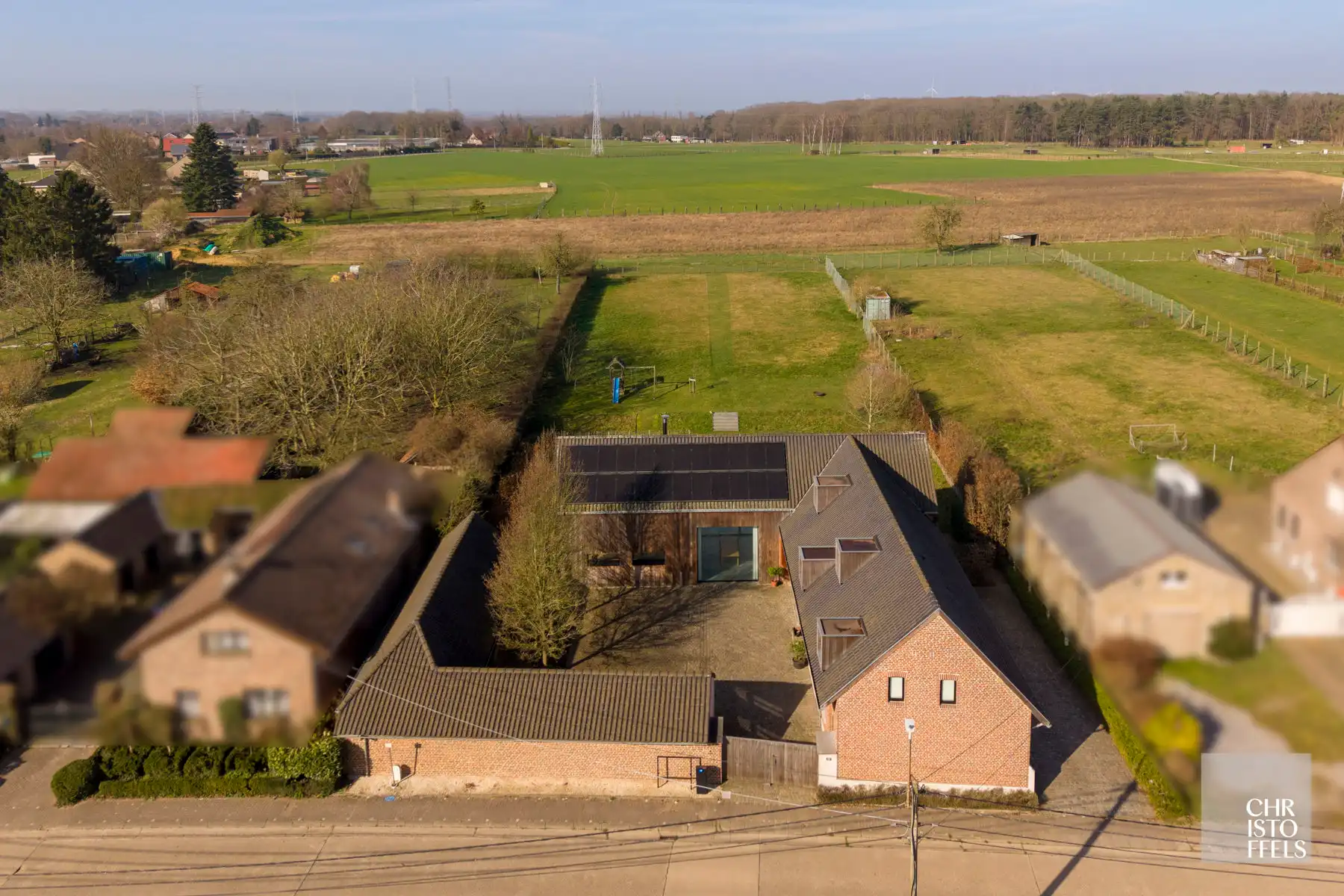 Exclusieve vierkantshoeve met buitenzwembad en vrij uitzicht op perceel van 3.213m² foto 37