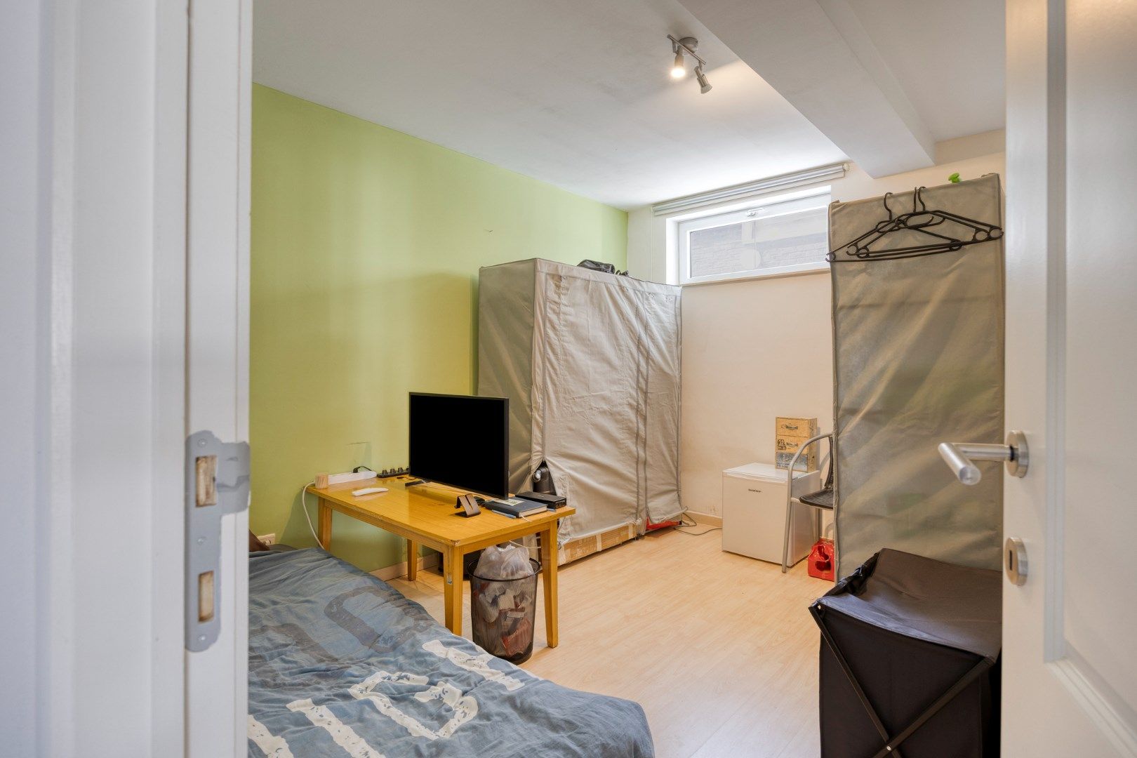 Ruim appartement met 3 slpks, centraal gelegen in Mol !  foto 9
