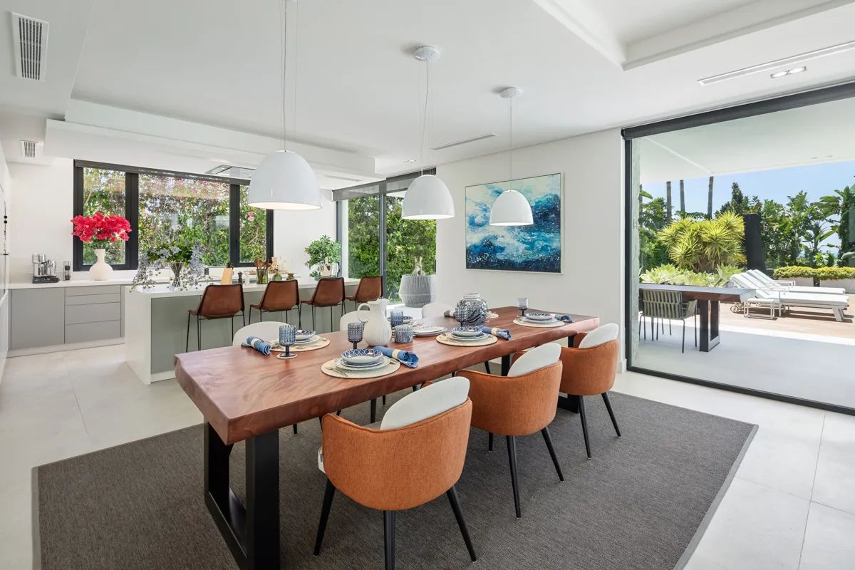 Exclusieve Award-winnende villa in Marbesa: luxe wonen op slechts stappen van het strand! foto 12