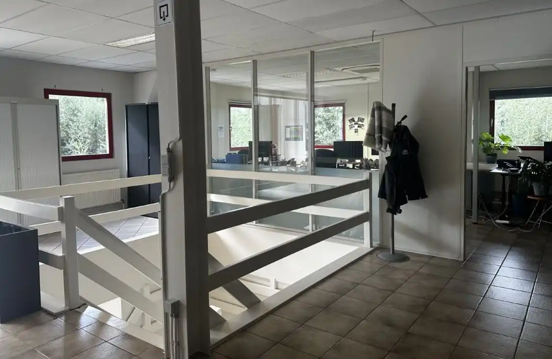 Moderne kantoren met parking te huur in Turnhout foto 18