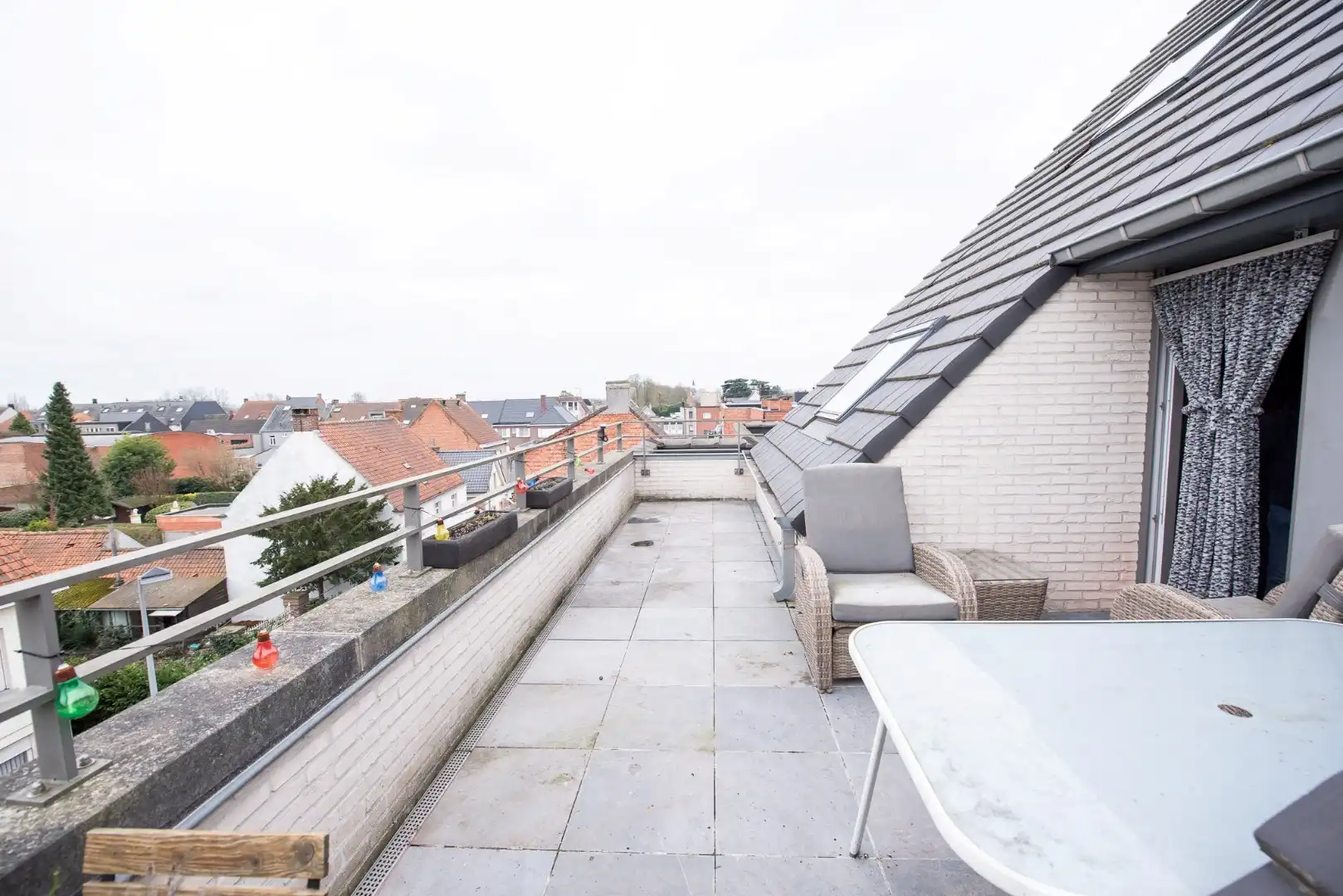 Duplex-appartement TE HUUR met 3 slaapkamers! foto 9