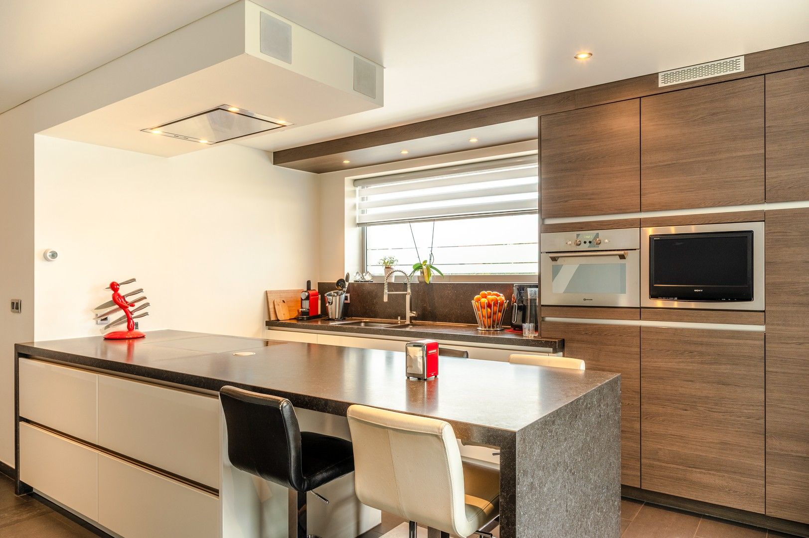 Exclusieve halfopen bebouwing met zwembadgevoel aan de polders van Verrebroek! foto 4