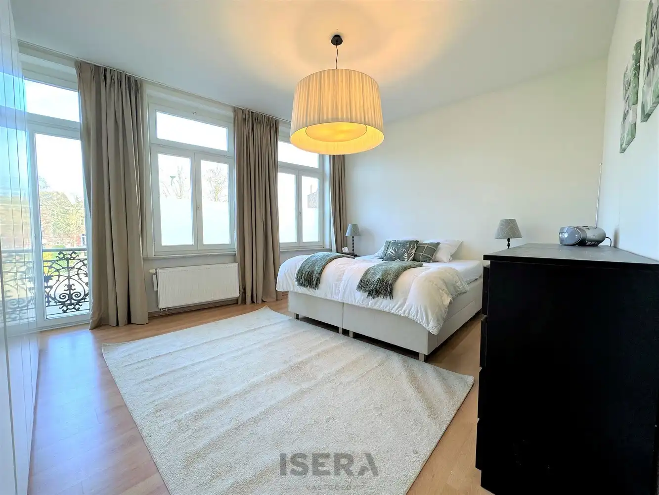 Herenwoning met drie slaapkamers op centrale ligging te Sint-Andries foto 9