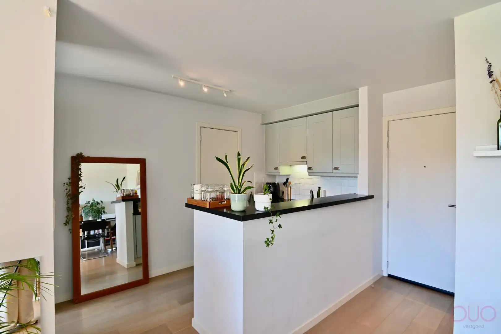 Instapklaar appartement inclusief autostaanplaats foto 8