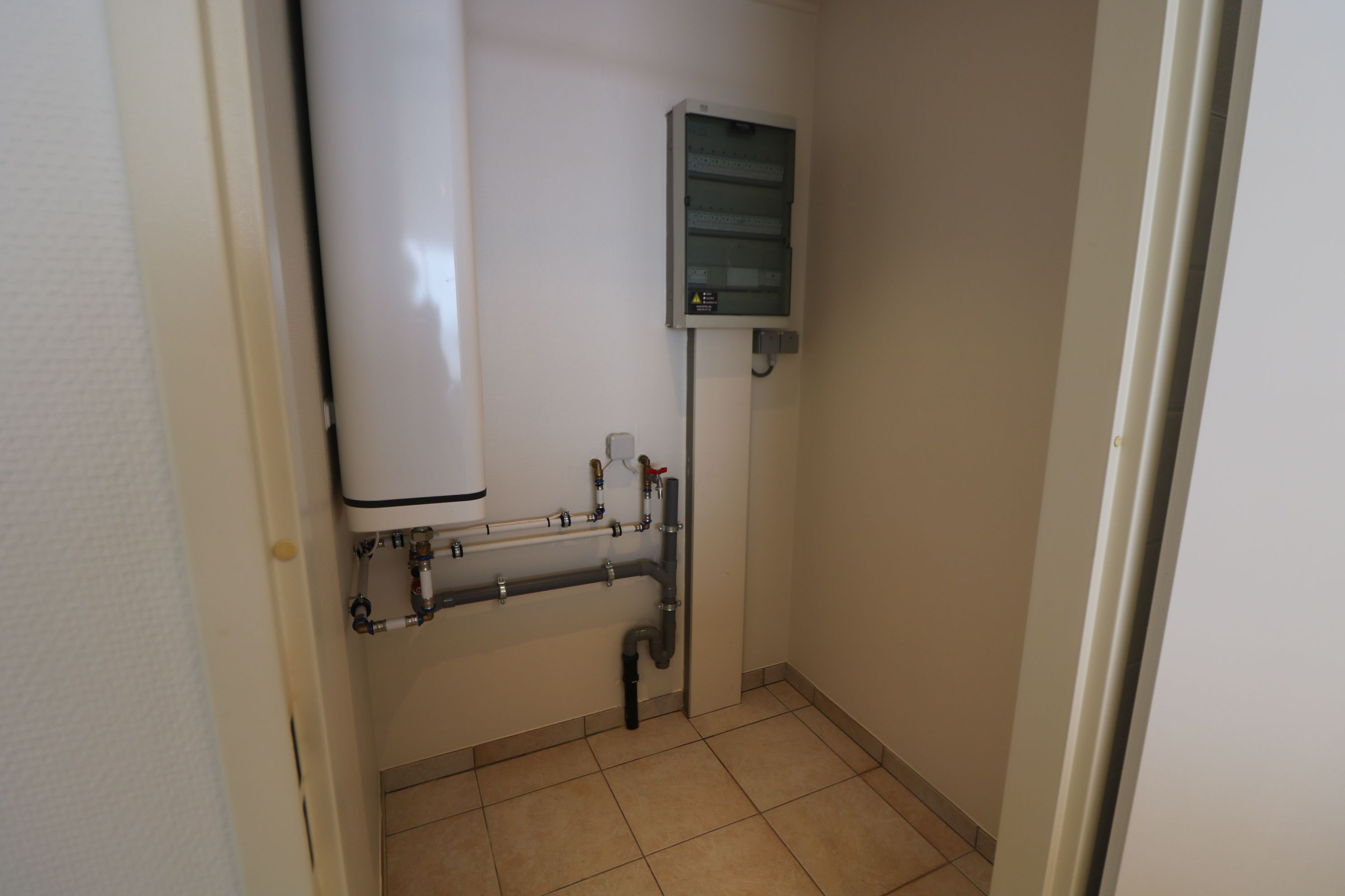 Lichtrijk 2-slaapkamerappartement met frontaal zeezicht  foto 10