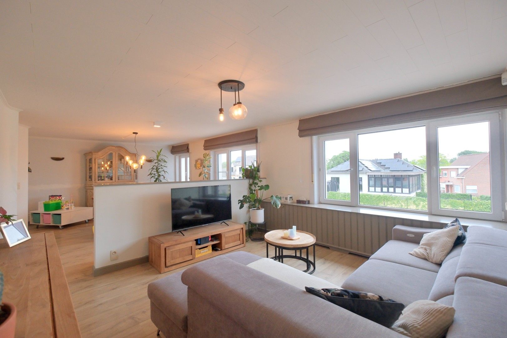 Instapklare handelswoning op toplocatie in Torhout! foto 23