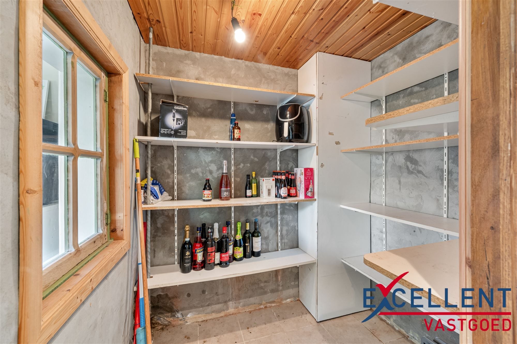 Charmante woning met schuur in doodlopende straat te koop foto 8