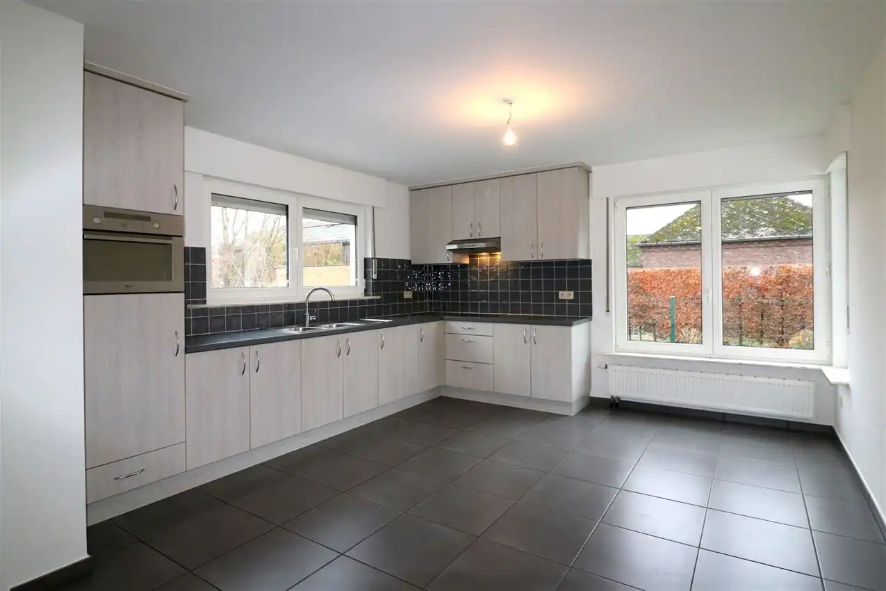 Villawoning, nabij station, 3 slpk., mooie omgeving, instapklaar foto 17