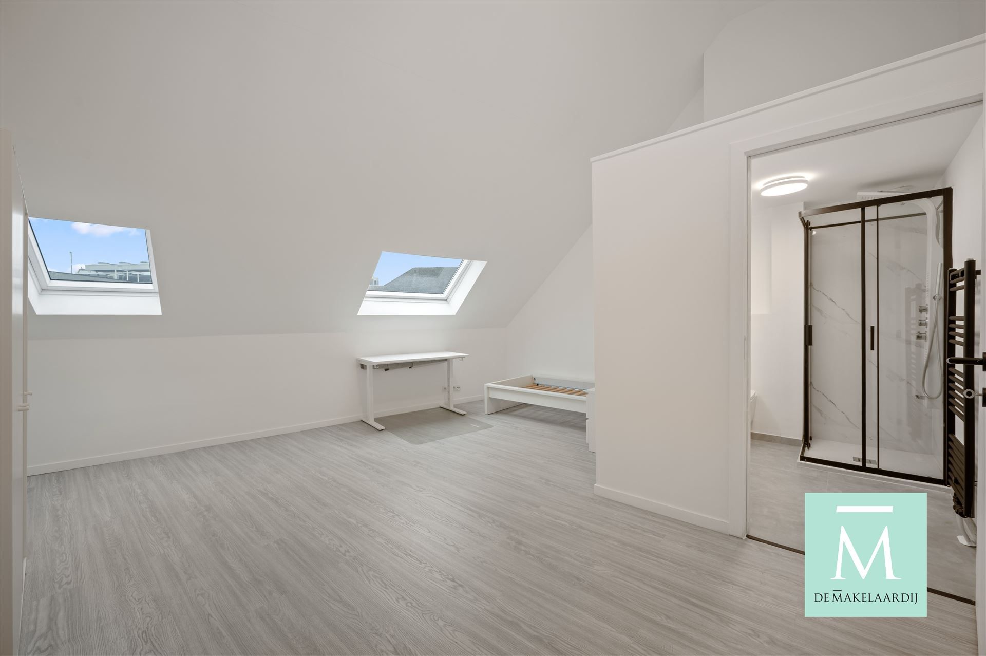 STUDENTS ONLY! Gemeubelde studentenkamer in hartje Mechelen - EERSTE BEWONING NA RENOVATIE  foto {{pictureIndex}}