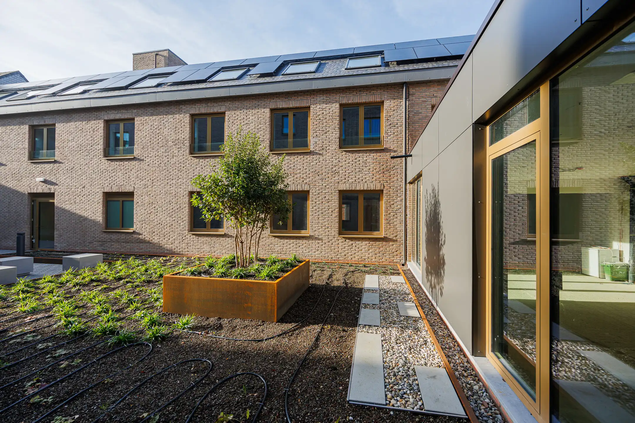 Kantoorproject 'The Upside' op de kleine Ring van Hasselt foto 2