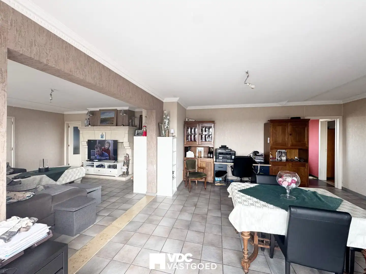 Uniek penthouse van 140 m² in het centrum van Tongeren met indrukwekkend dakterras foto 2
