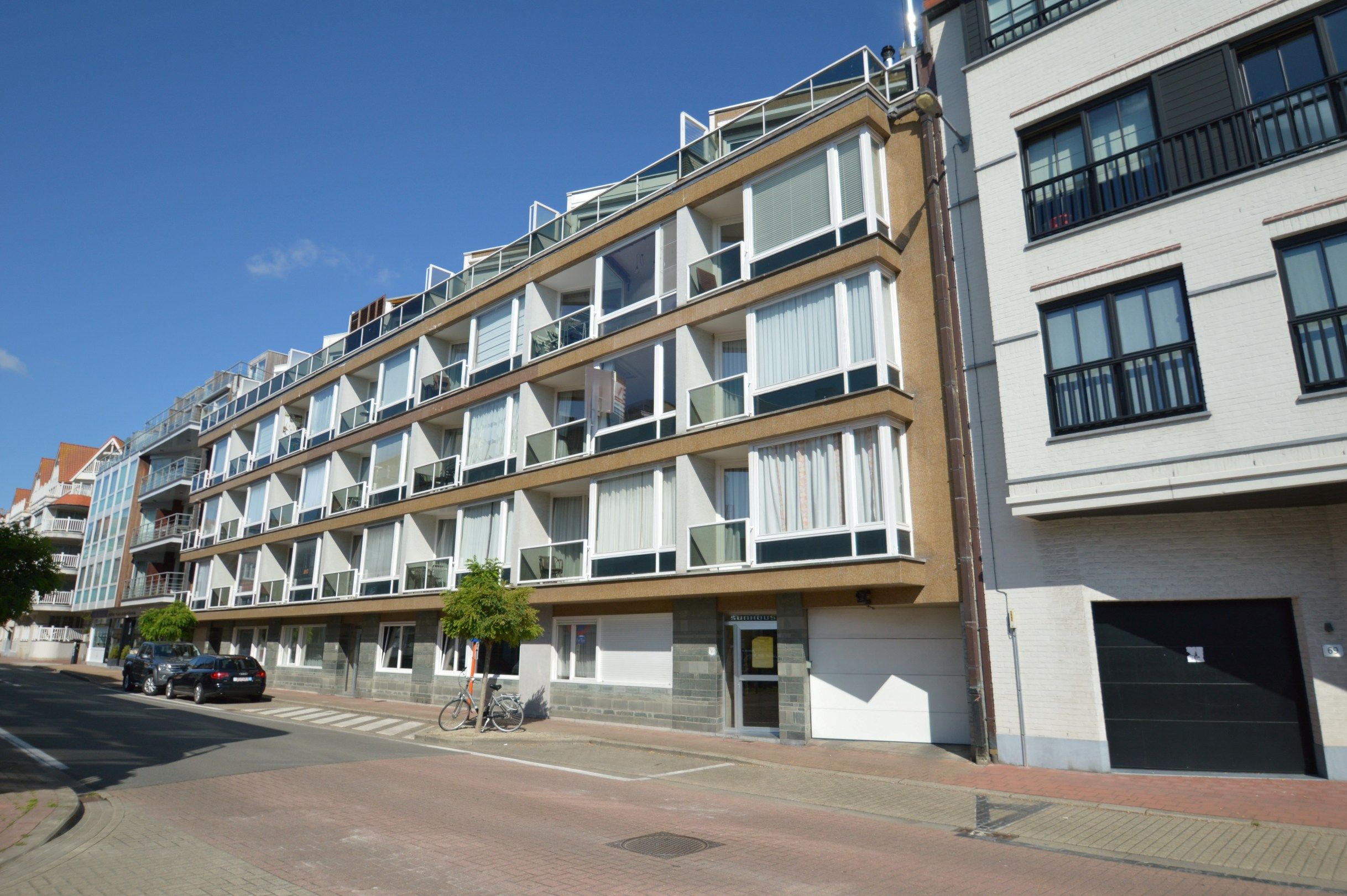 ()=>{if(producerUpdateValueVersion(node),producerAccessed(node),node.value===ERRORED)throw node.error;return node.value} Zoutelaan 67 - - 8300 Knokke