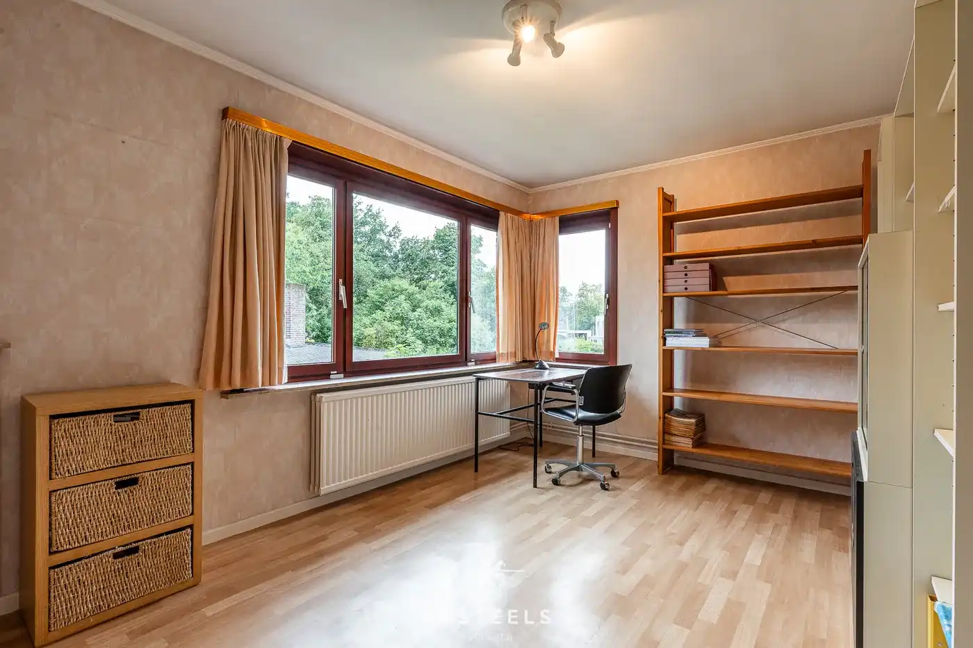 Ruime HOB met 4 slaapkamers en zonnige tuin in een groene, rustige omgeving foto 10